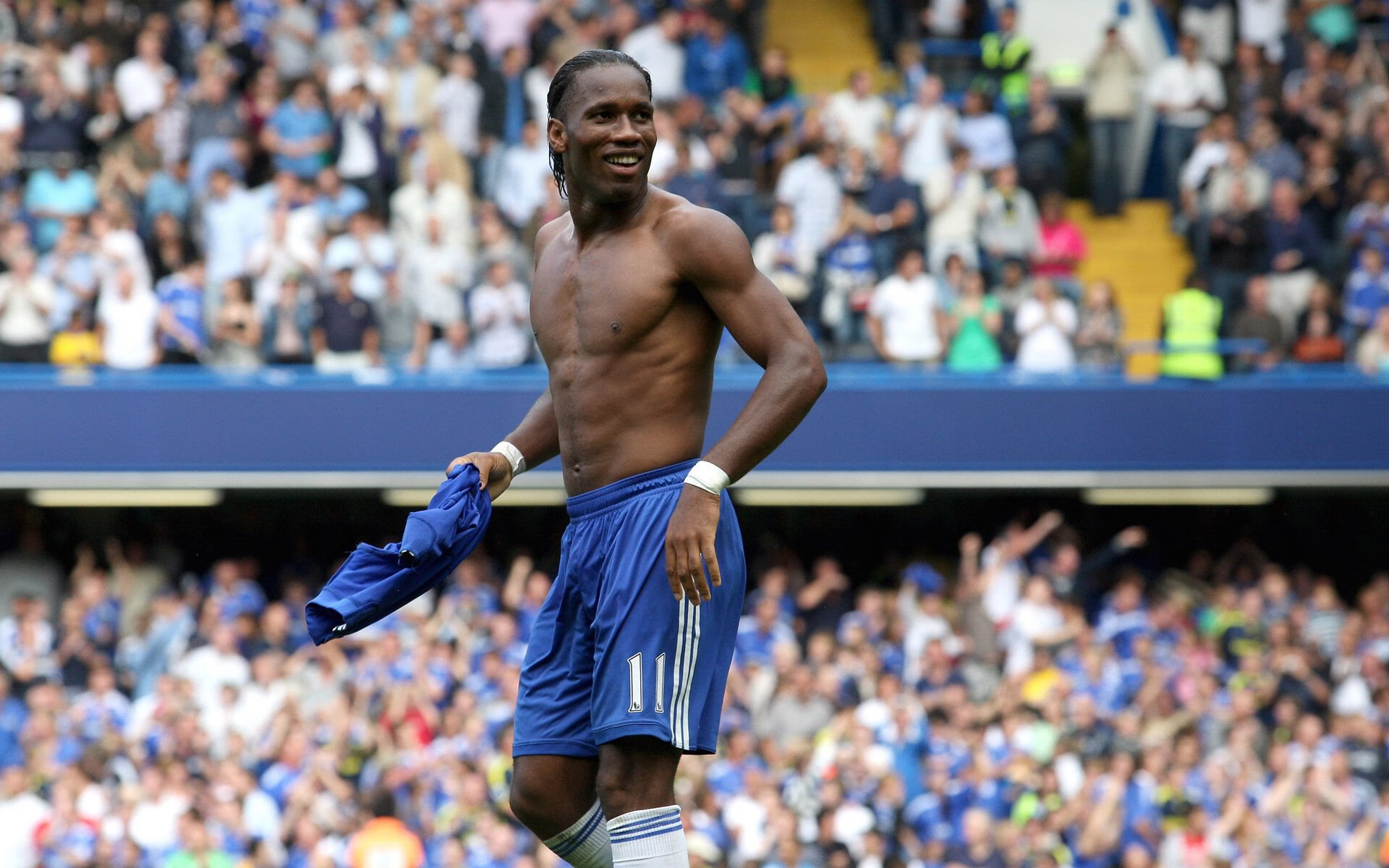 斯密斯:全面提升全黑队进攻水平,成为不可替代的半场指挥官,美国斯密斯